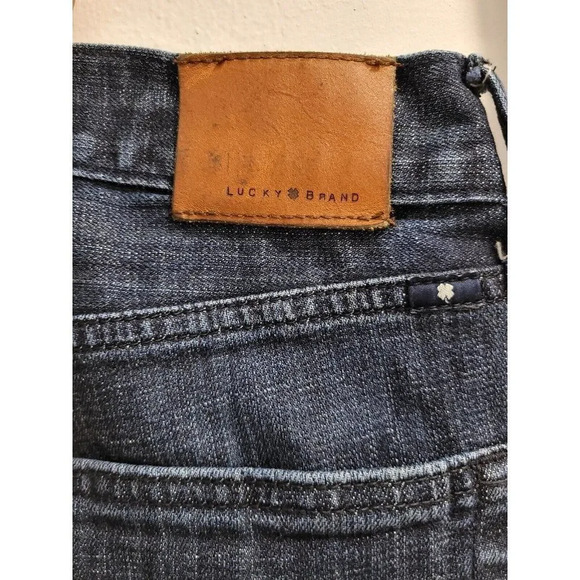 Lucky Brand Jeans Mens 36x32 Blue Denim 221 Original Straight - Great Condition - Picture 8 of 12